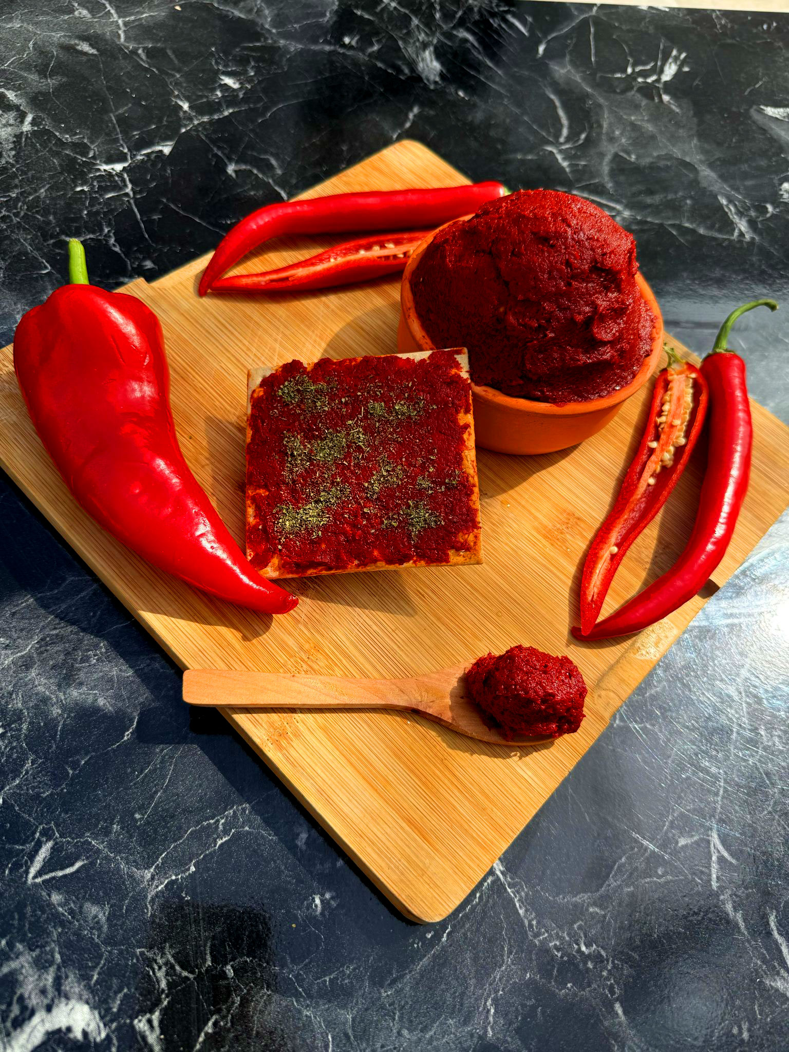 Acı Biber Salçası ( 5 kg İndirimli Fiyat )