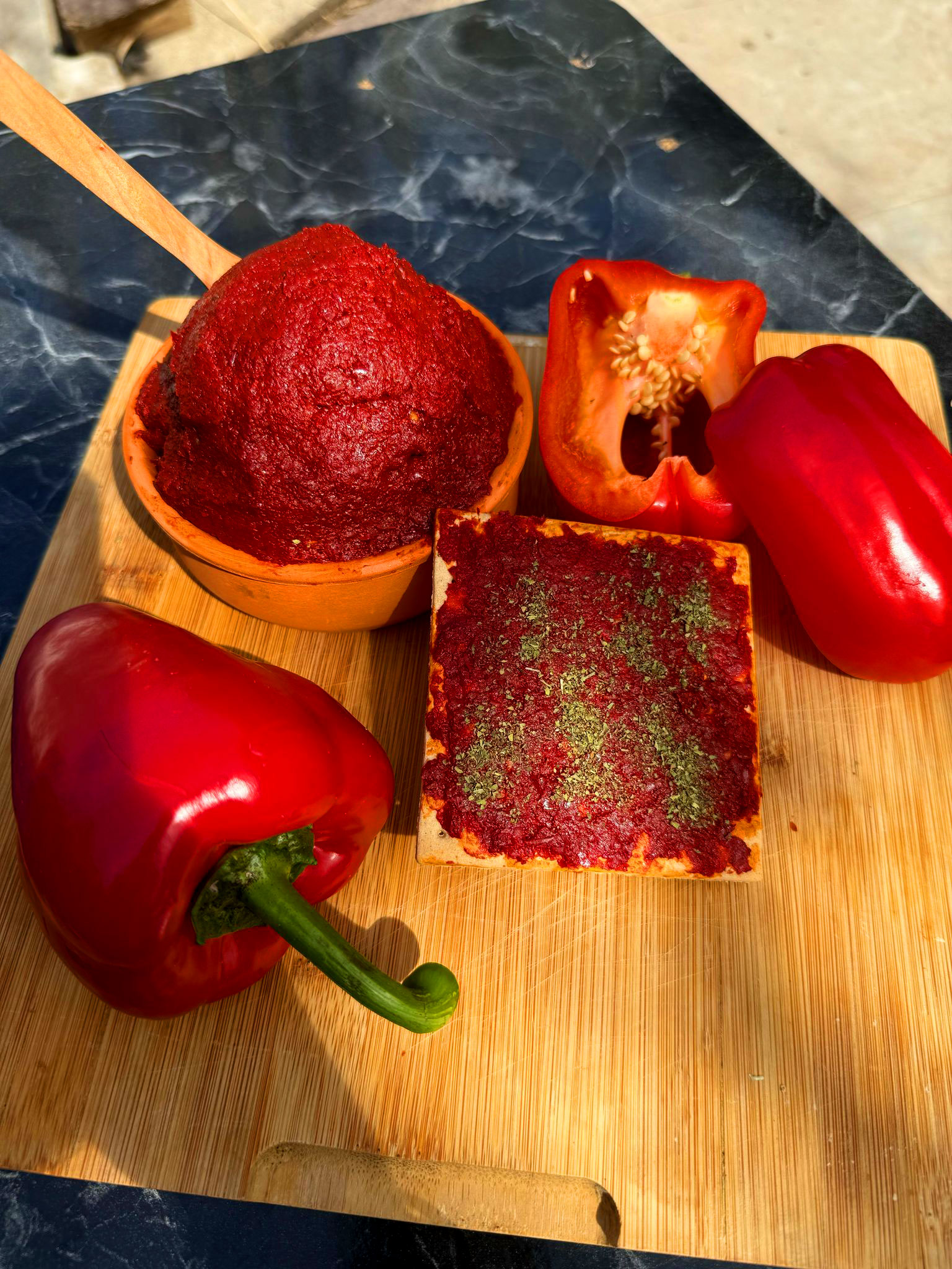 Tatlı Biber Salçası ( 5 kg İndirimli Fiyat )